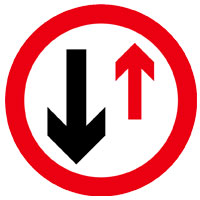 Qatar Traffic Signs And Their Meanings In English (2023) Qatar Give Way Sign-1