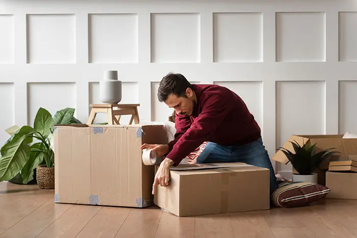 Leaving Qatar Checklist and Essential Guide (2023) Packing For Moving